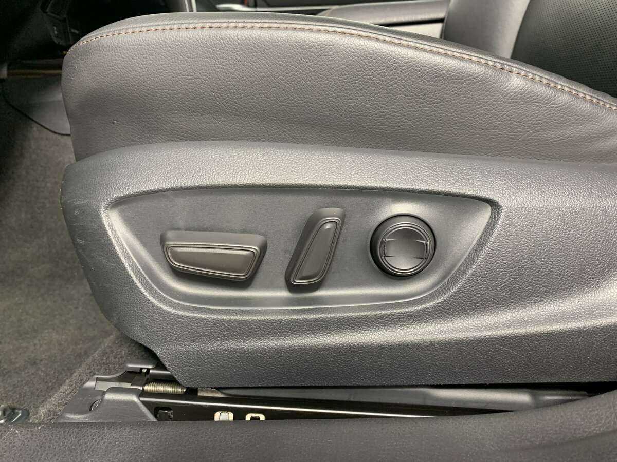 Toyota Camry 2019 года с пробегом. Фото: #14