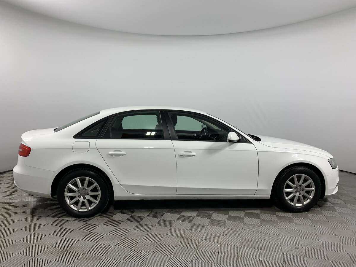 Audi A4 2013 года с пробегом. Фото: #2
