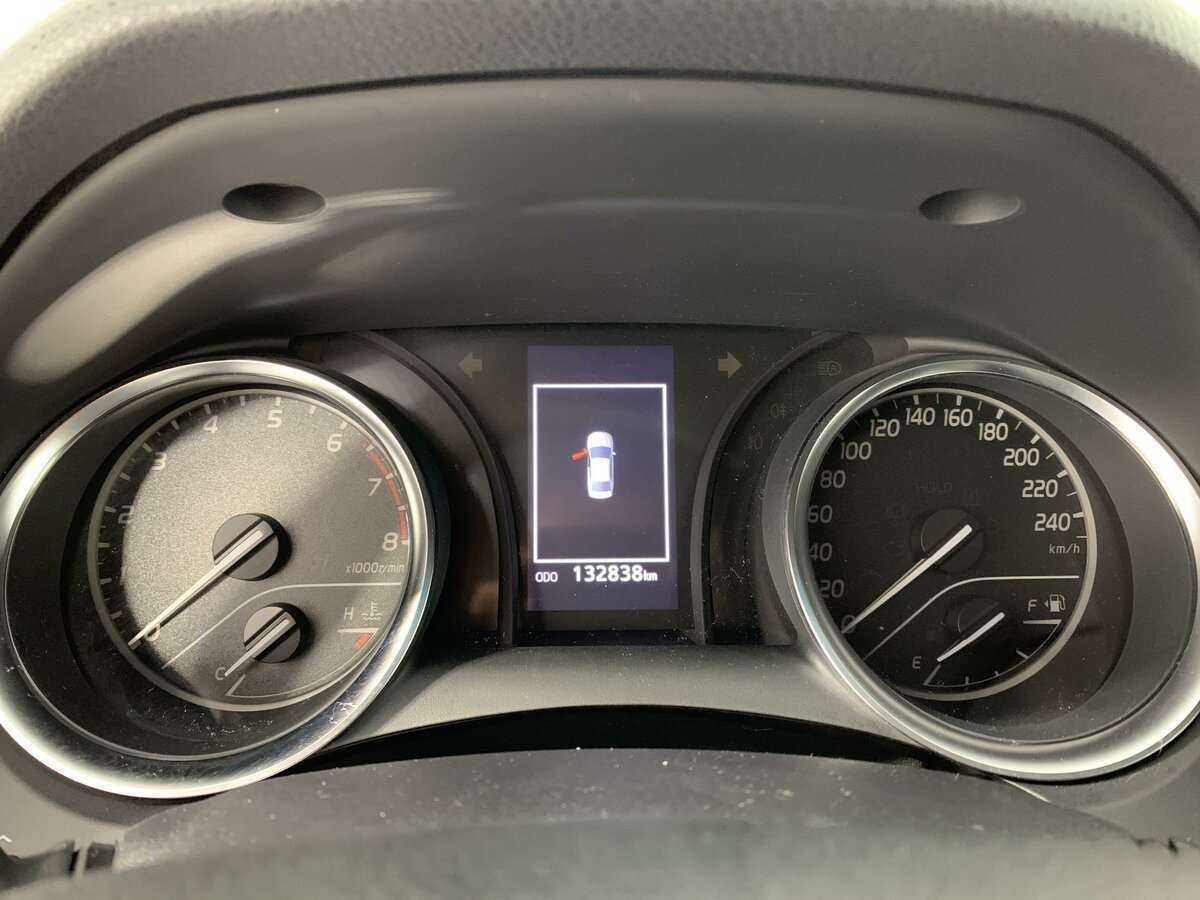 Toyota Camry 2019 года с пробегом. Фото: #10