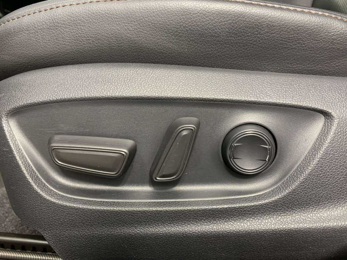 Toyota Camry 2020 года с пробегом. Фото: #14