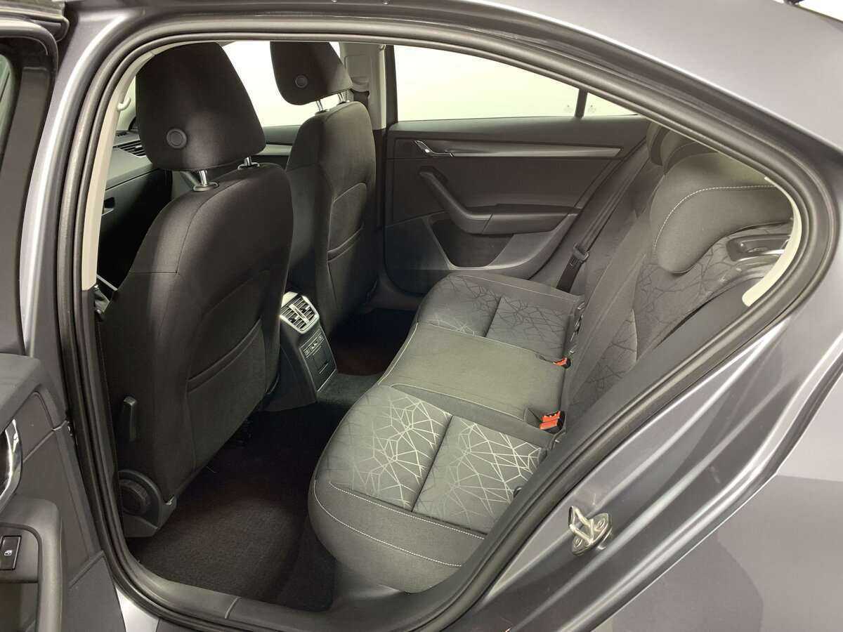 Skoda Octavia 2020 года с пробегом. Фото: #9