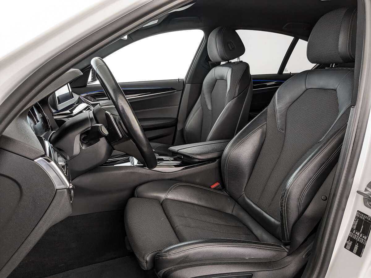 BMW 5 серии 2017 года с пробегом. Фото: #15