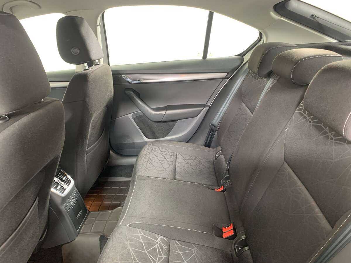 Skoda Octavia 2019 года с пробегом. Фото: #15