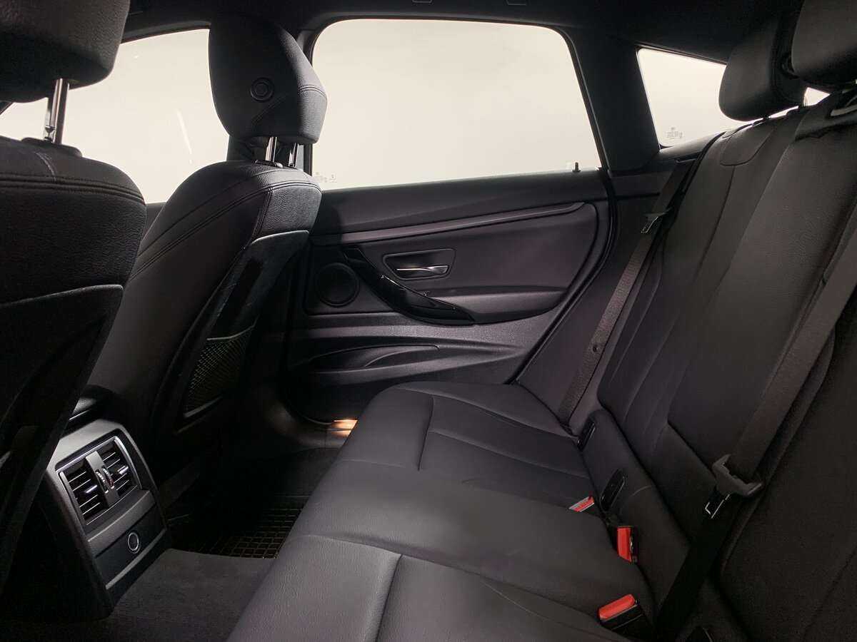 BMW 3 серии 2017 года с пробегом. Фото: #15