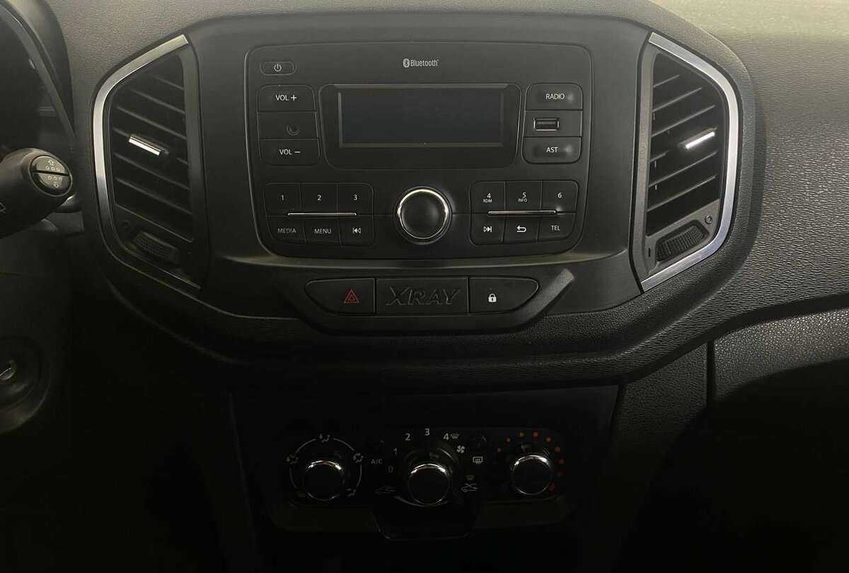 Б/У Лада (ВАЗ) ИКСРЭЙ 2018 года. Фото: #11