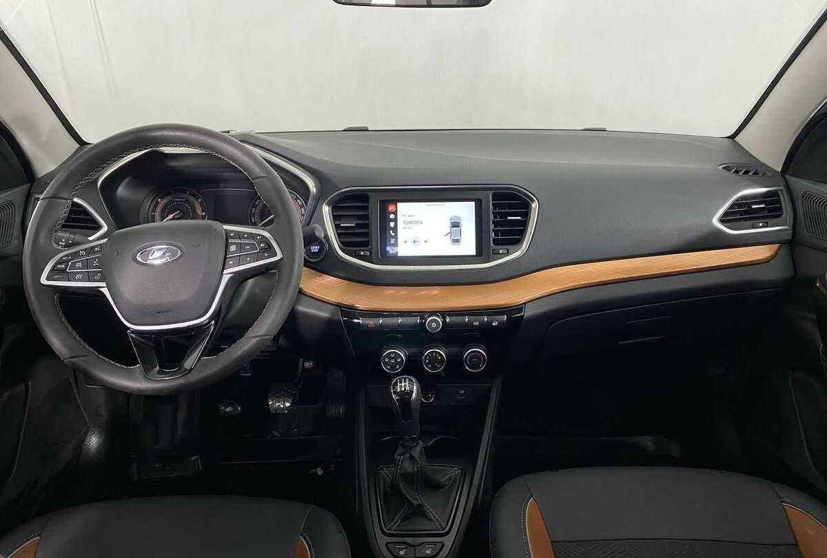 Lada (ВАЗ) Vesta 2023 года с пробегом. Фото: #10