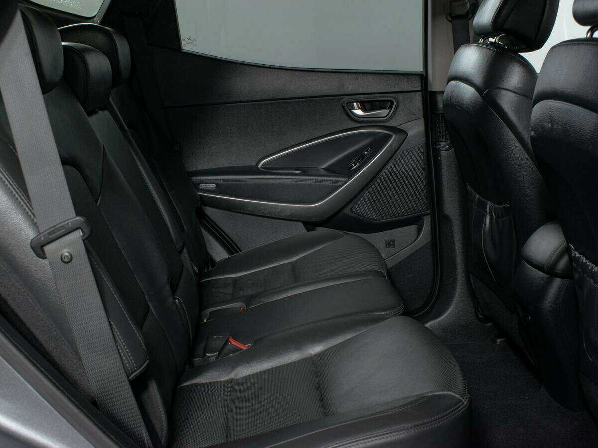 Hyundai Santa Fe 2017 года с пробегом. Фото: #9