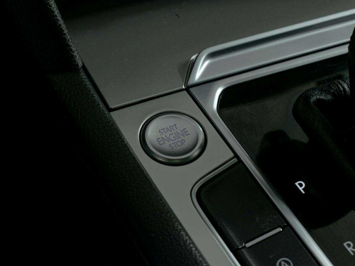 Volkswagen Passat 2017 года с пробегом. Фото: #13