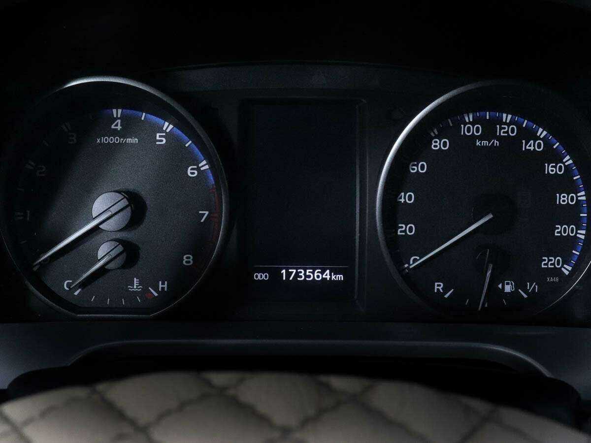 Toyota RAV4 2016 года с пробегом. Фото: #8