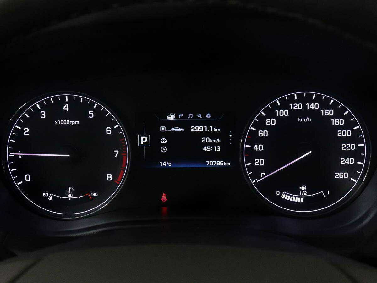 Hyundai Genesis 2015 года с пробегом. Фото: #8