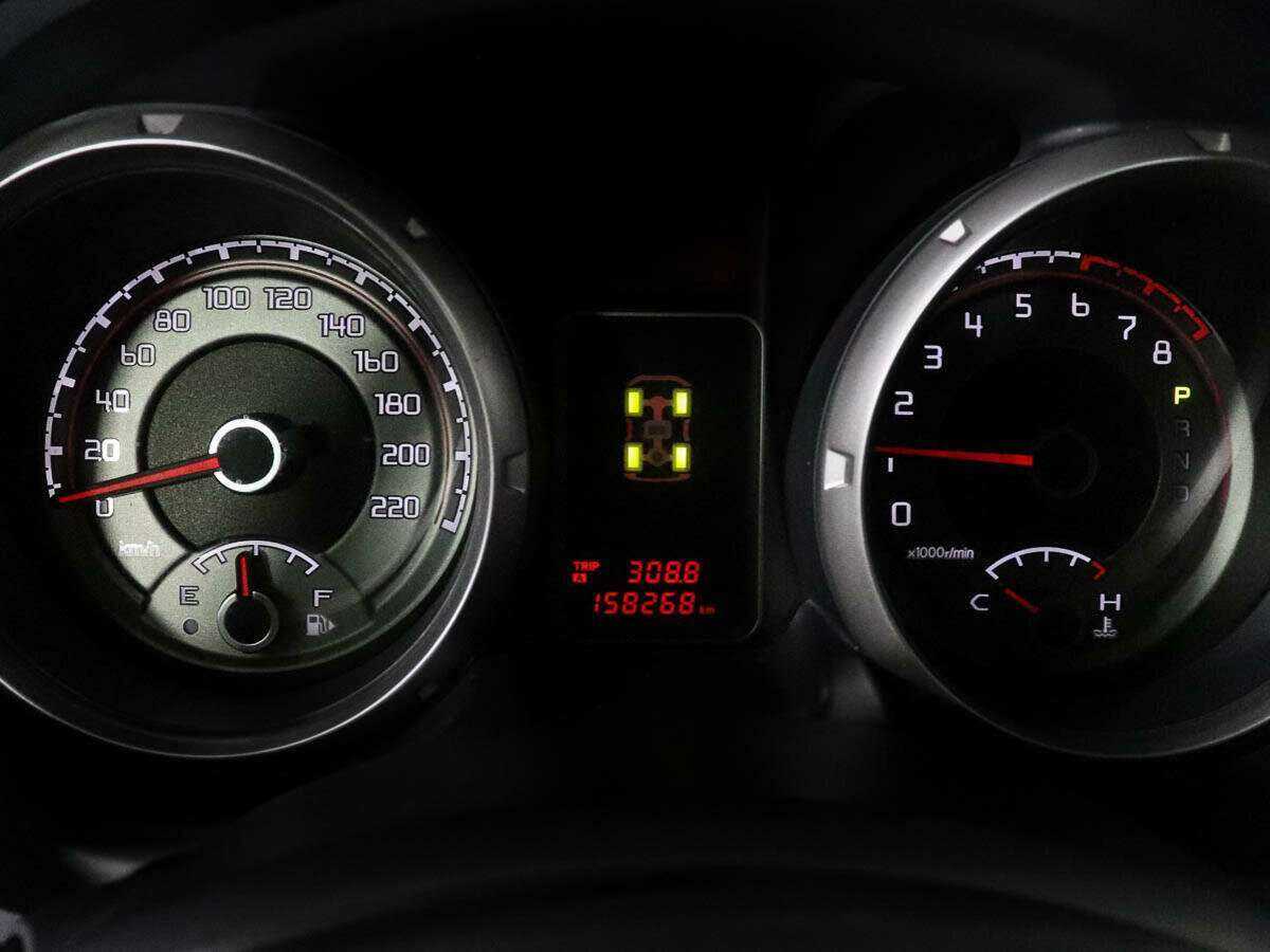 Mitsubishi Pajero 2014 года с пробегом. Фото: #8