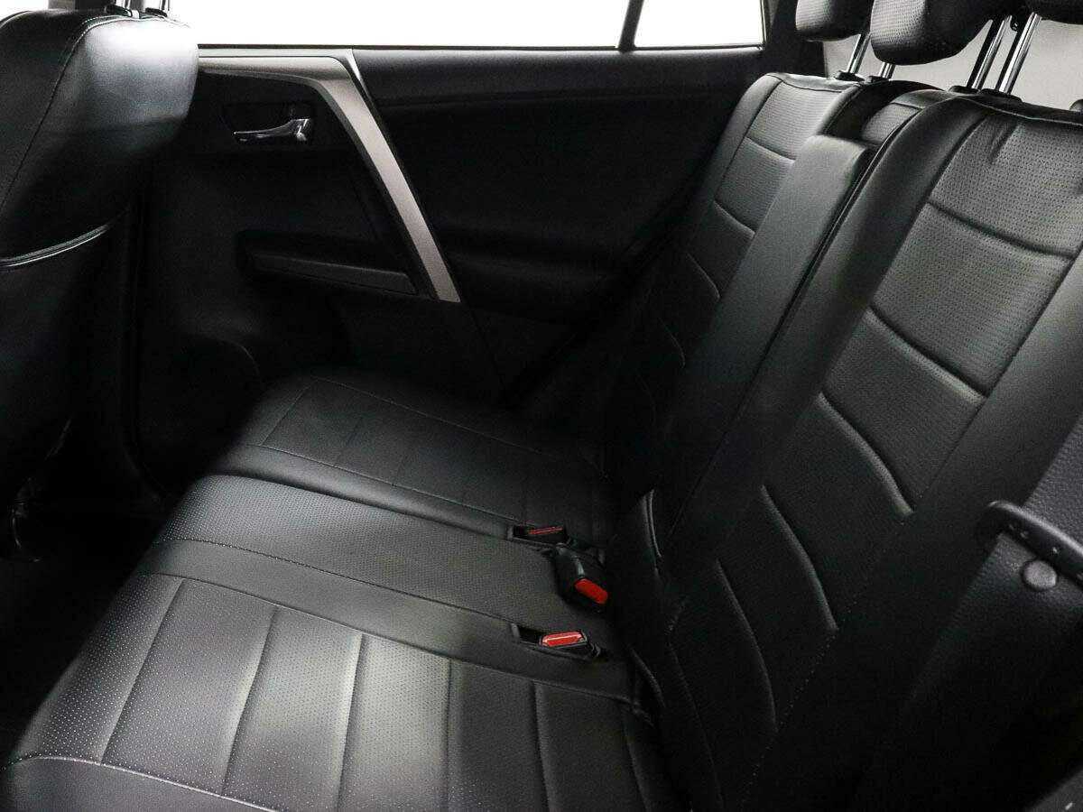 Toyota RAV4 2016 года с пробегом. Фото: #7