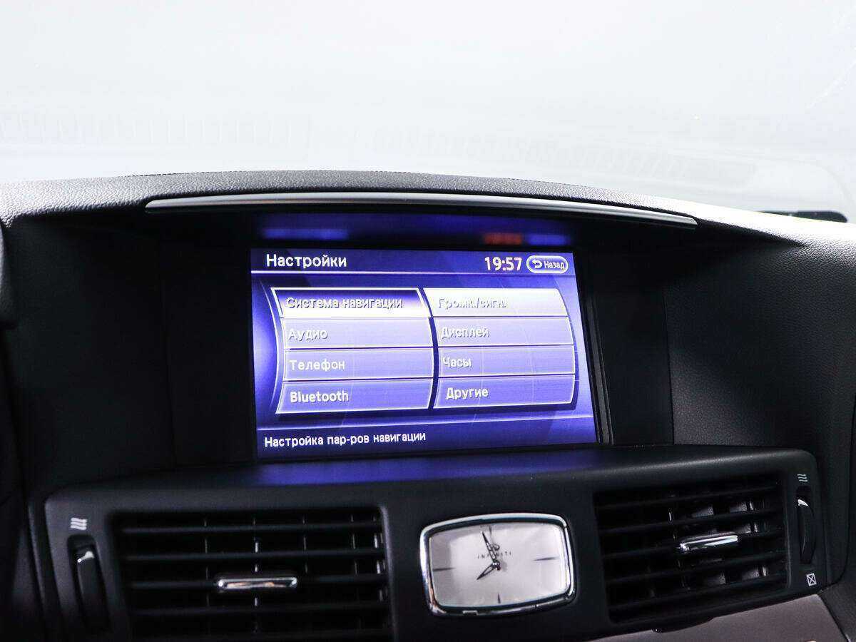 Infiniti Q70 2014 года с пробегом. Фото: #10