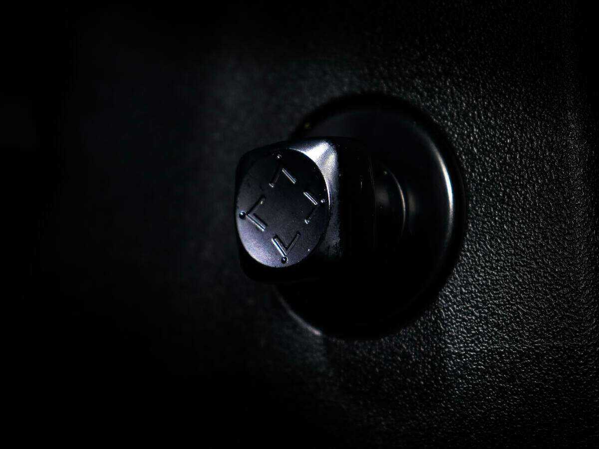 Infiniti Q70 2014 года с пробегом. Фото: #14