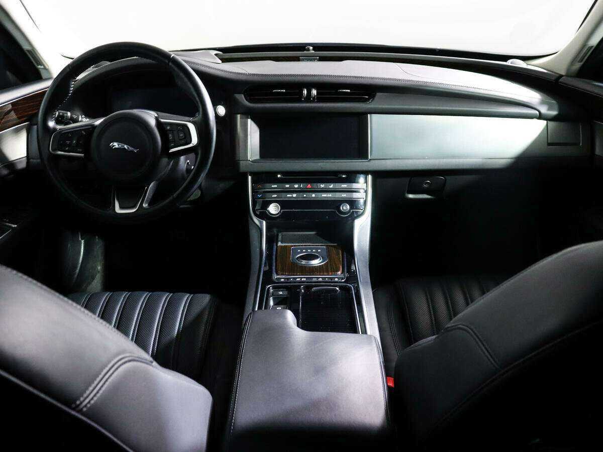 Jaguar XF 2018 года с пробегом. Фото: #10