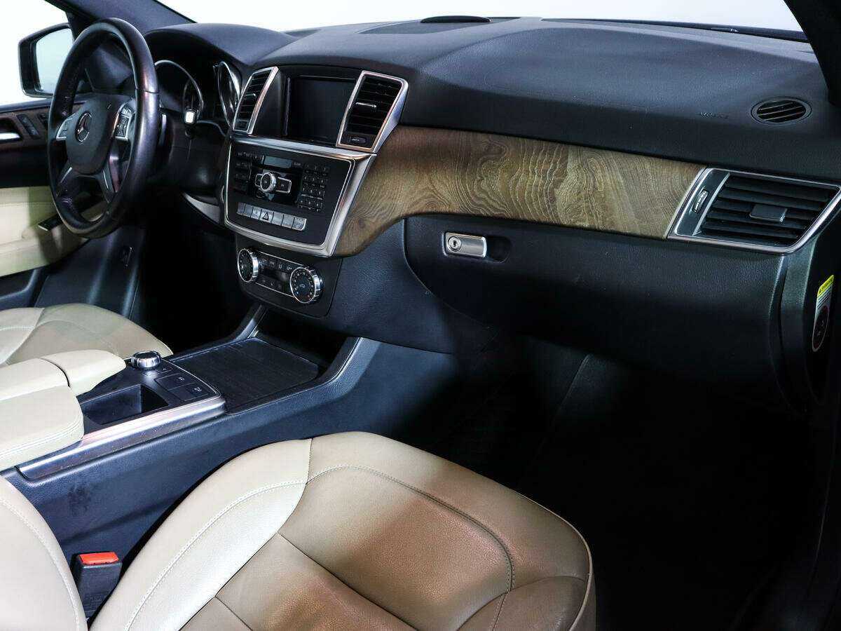 Mercedes-Benz M-Класс 2012 года с пробегом. Фото: #6