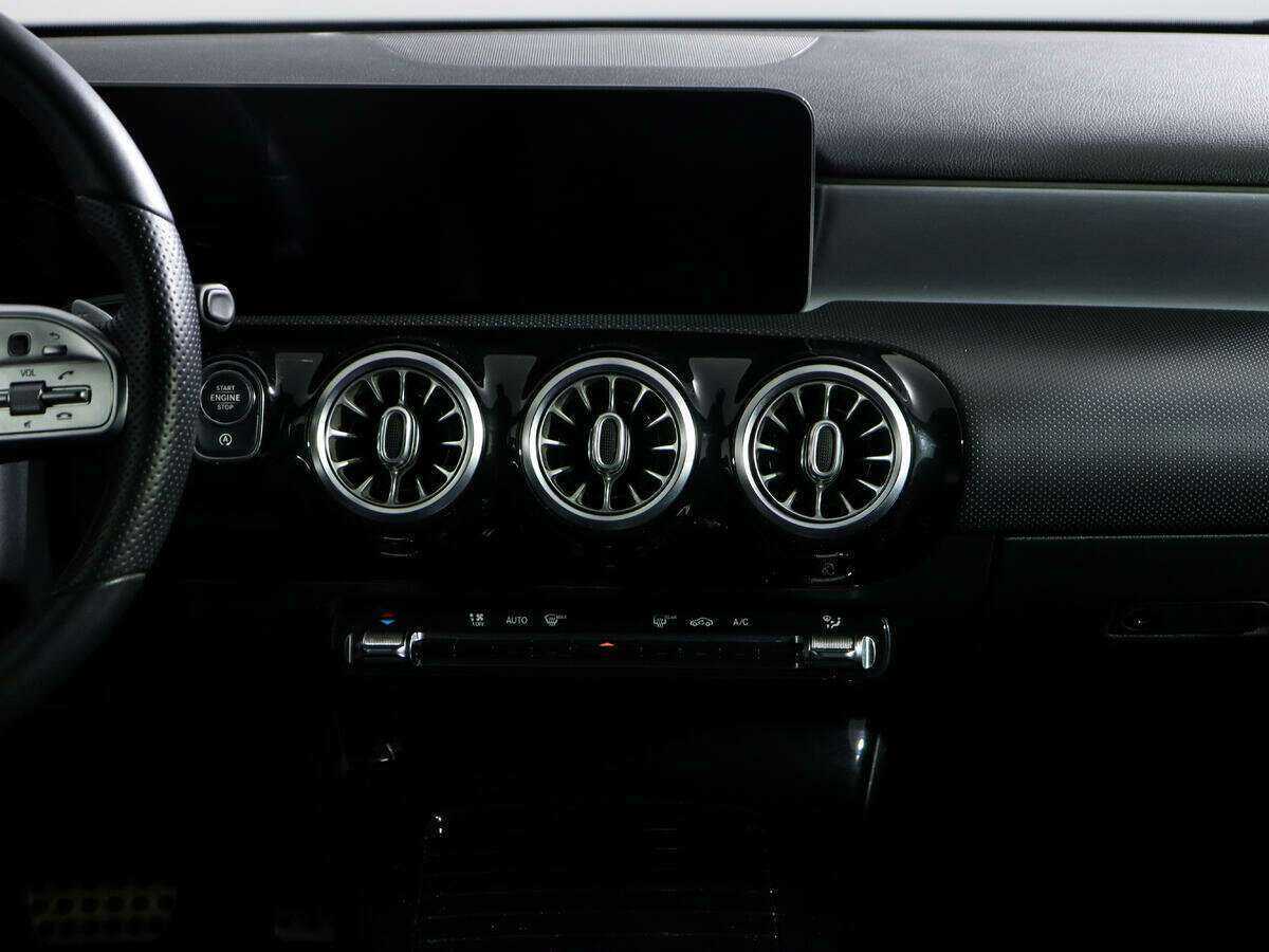 Mercedes-Benz A-Класс 2019 года с пробегом. Фото: #12