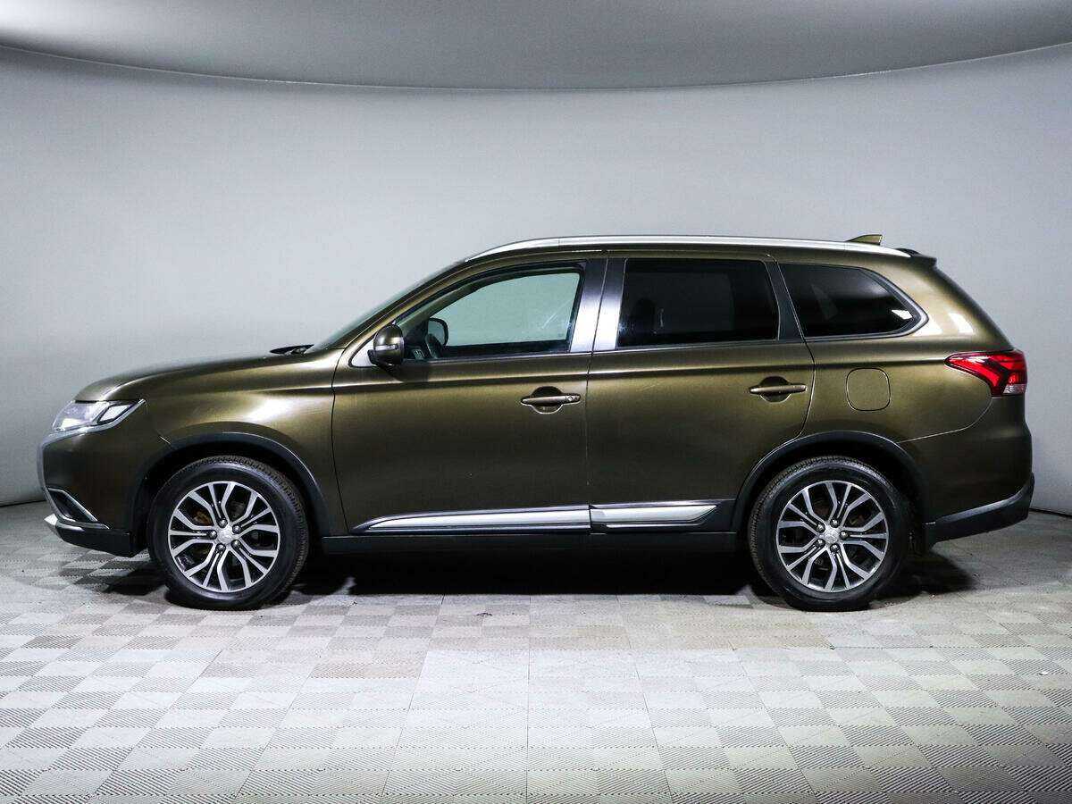 Mitsubishi Outlander 2018 года с пробегом. Фото: #7
