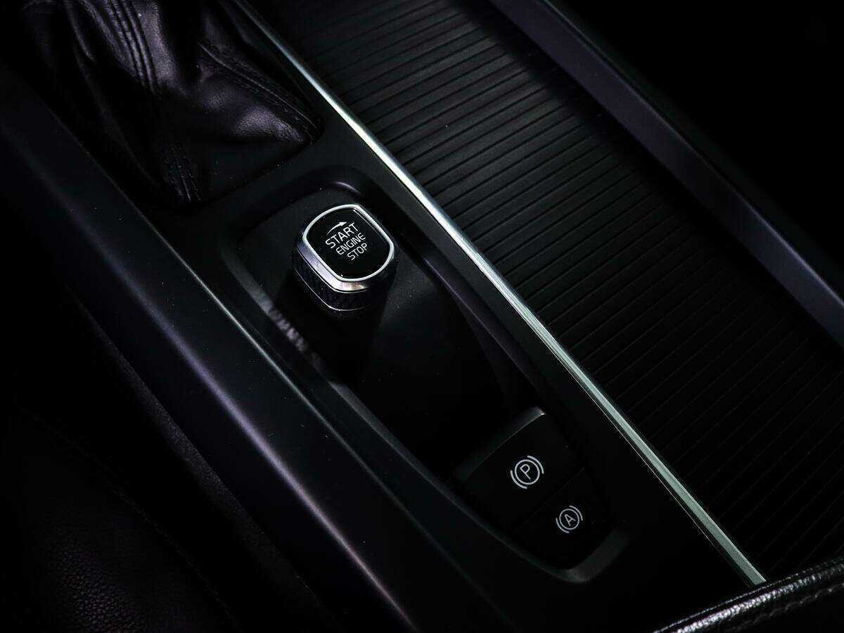 Volvo XC60 2018 года с пробегом. Фото: #19