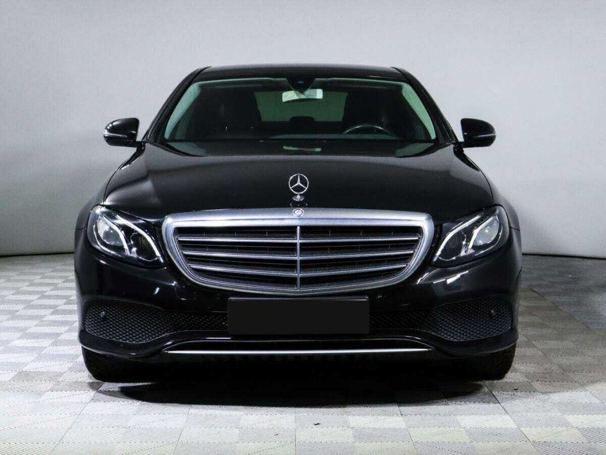 Mercedes-Benz E-Класс 2016 года с пробегом. Фото: #1