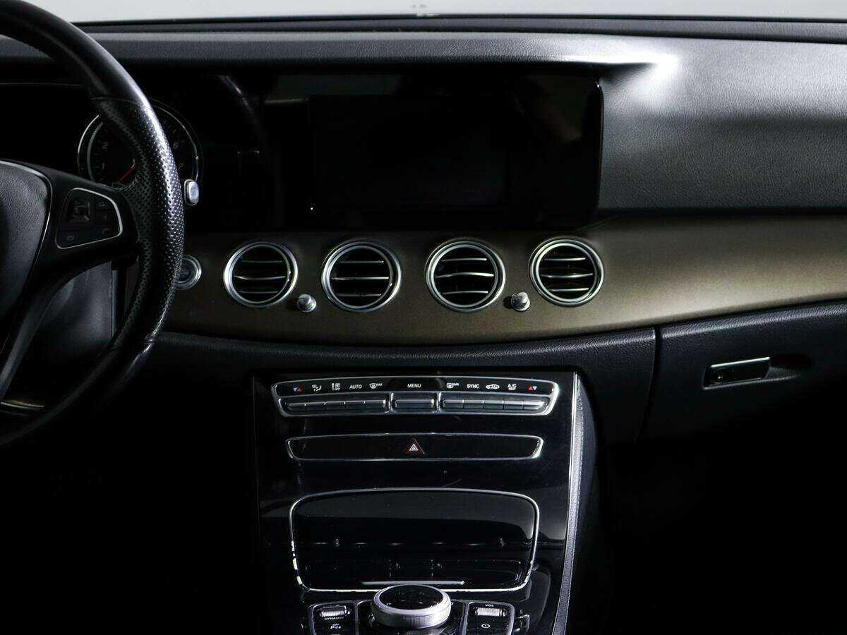 Mercedes-Benz E-Класс 2016 года с пробегом. Фото: #11