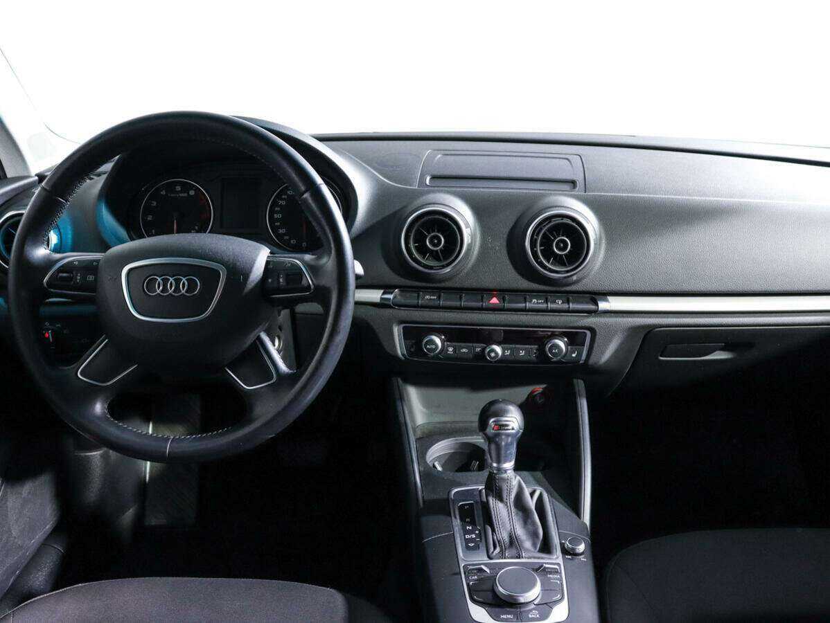 Audi A3 2015 года с пробегом. Фото: #9