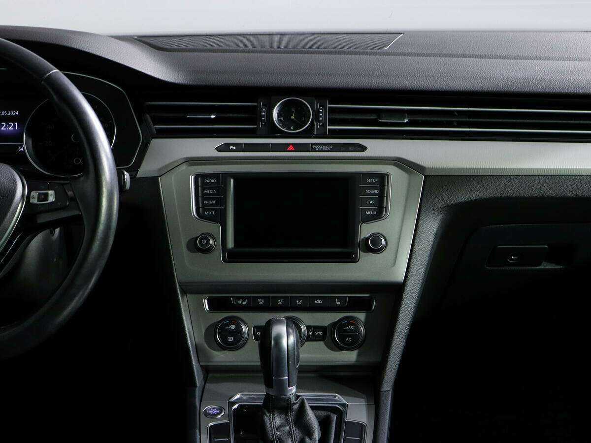 Volkswagen Passat 2015 года с пробегом. Фото: #12