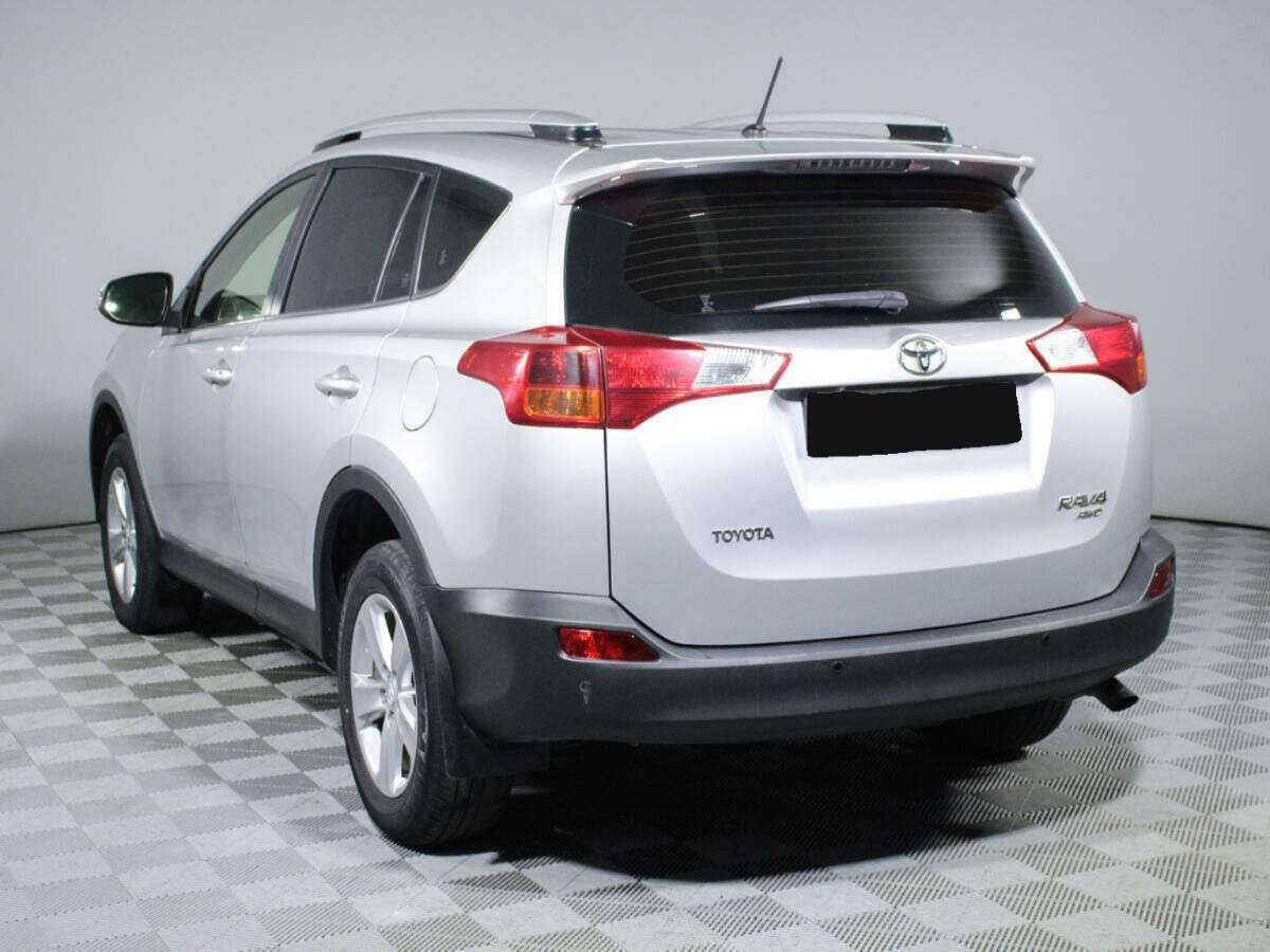 Toyota RAV4 2014 года с пробегом. Фото: #4