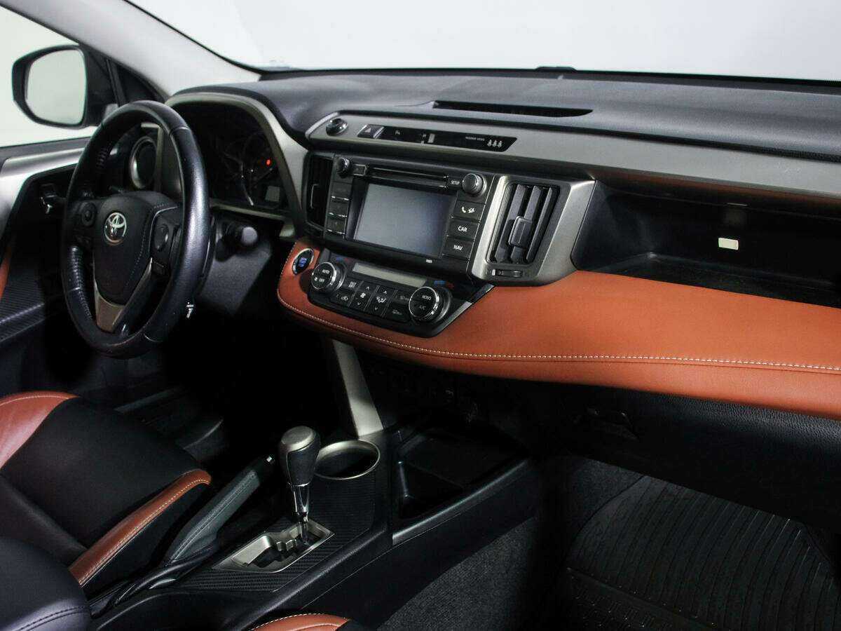 Toyota RAV4 2014 года с пробегом. Фото: #5