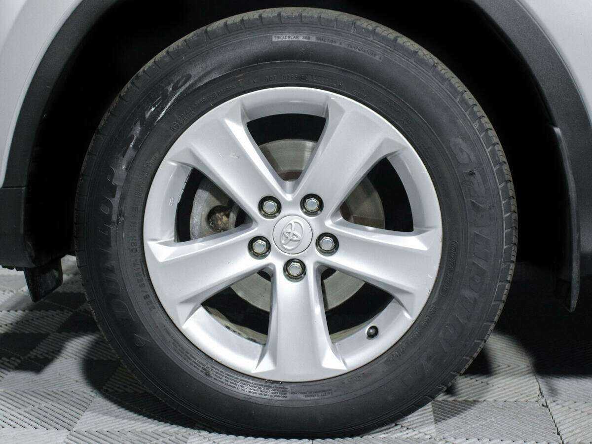 Toyota RAV4 2014 года с пробегом. Фото: #18