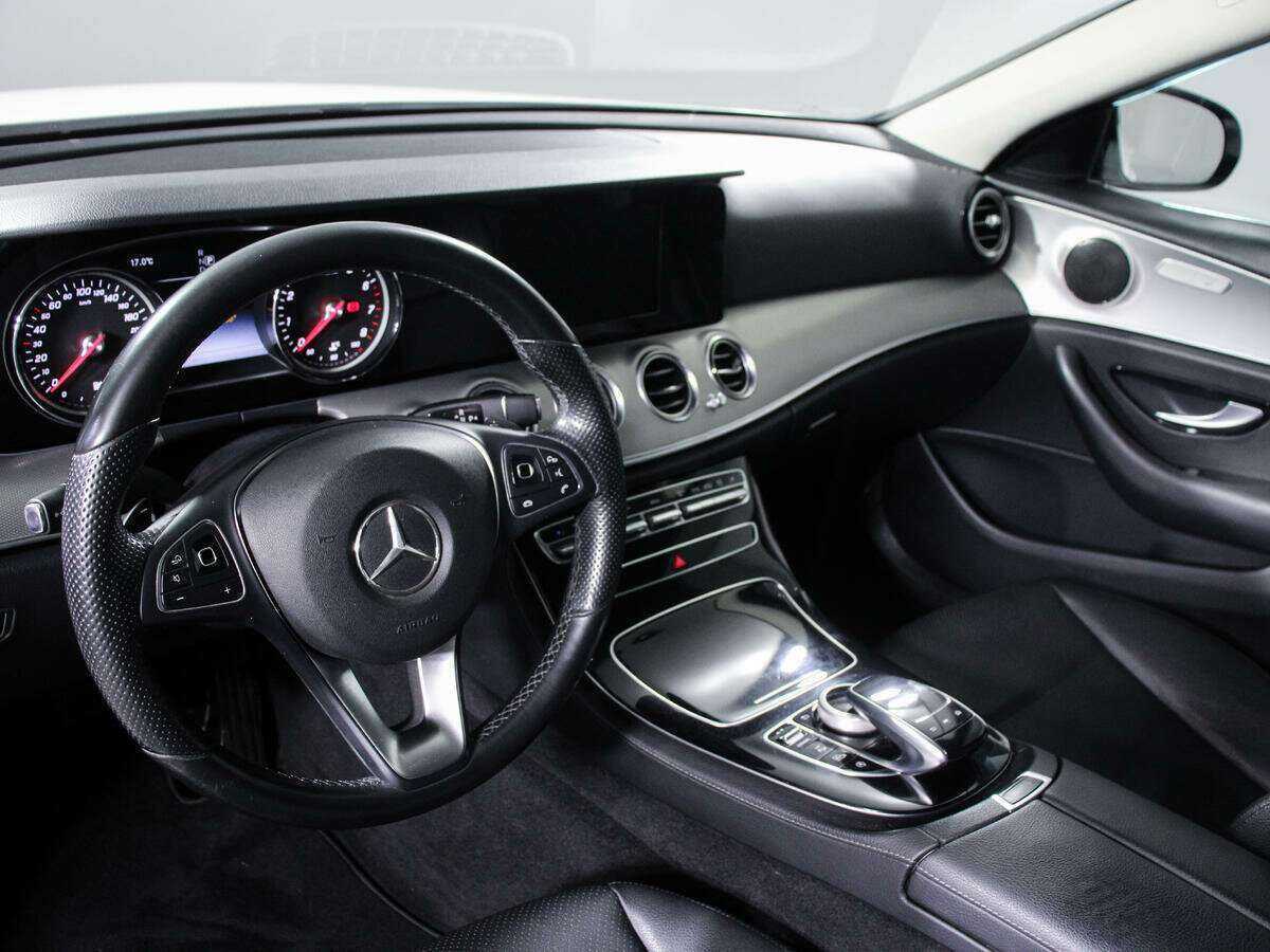 Mercedes-Benz E-Класс 2016 года с пробегом. Фото: #13