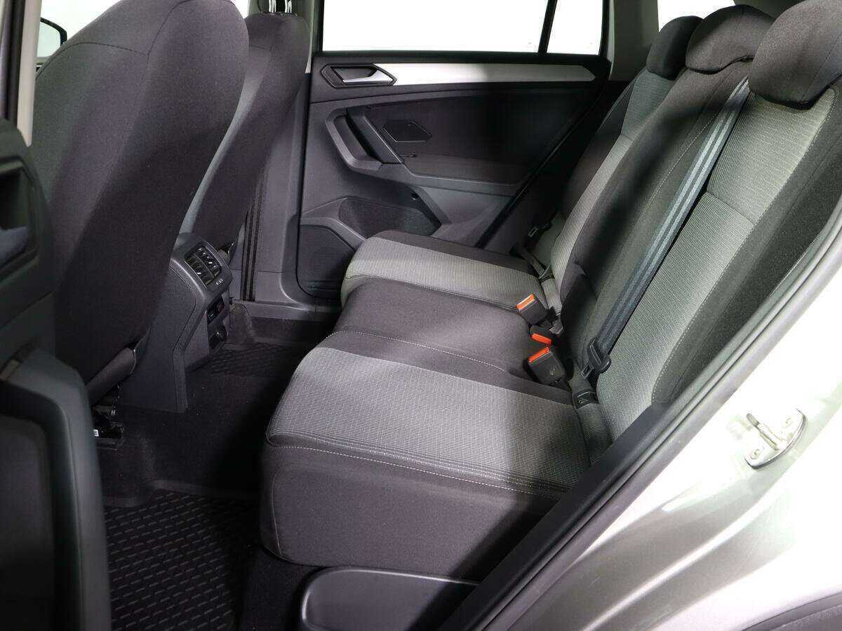 Volkswagen Tiguan 2021 года с пробегом. Фото: #8