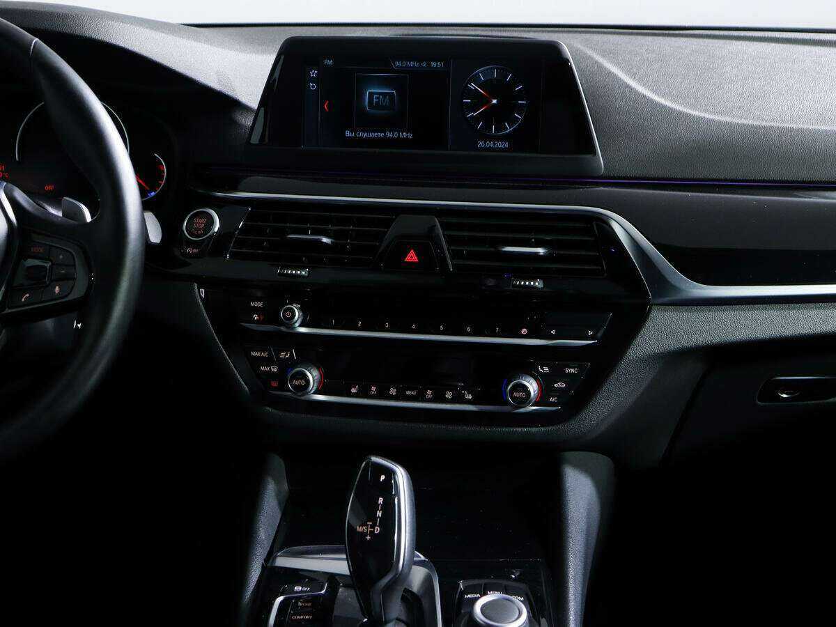 BMW 5 серии 2018 года с пробегом. Фото: #9