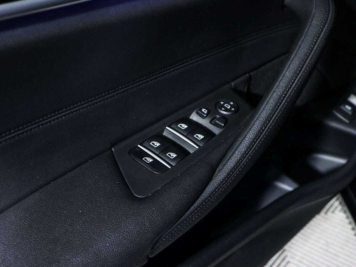 BMW 5 серии 2017 года с пробегом. Фото: #16