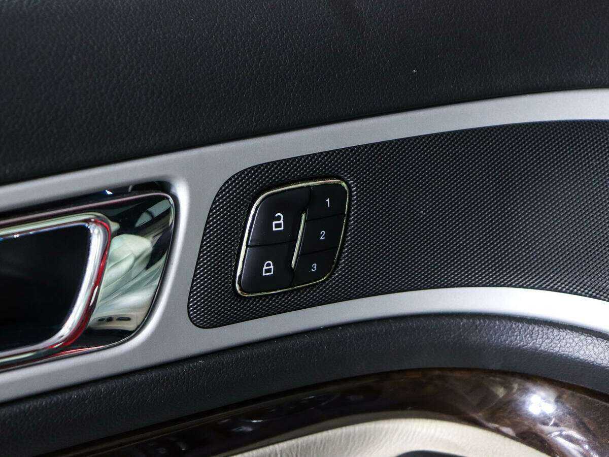 Ford Explorer 2012 года с пробегом. Фото: #18