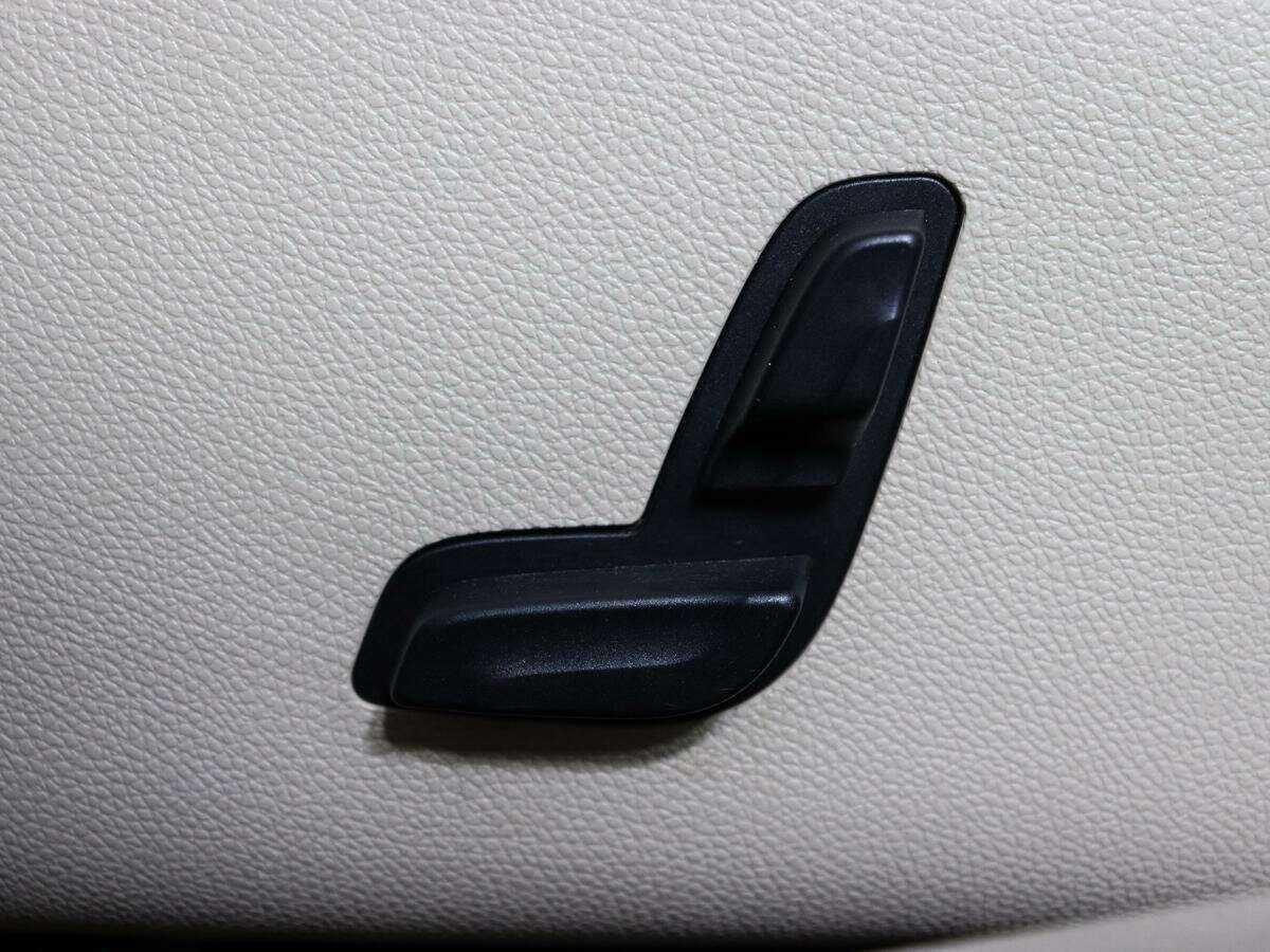 Mercedes-Benz E-Класс 2015 года с пробегом. Фото: #13