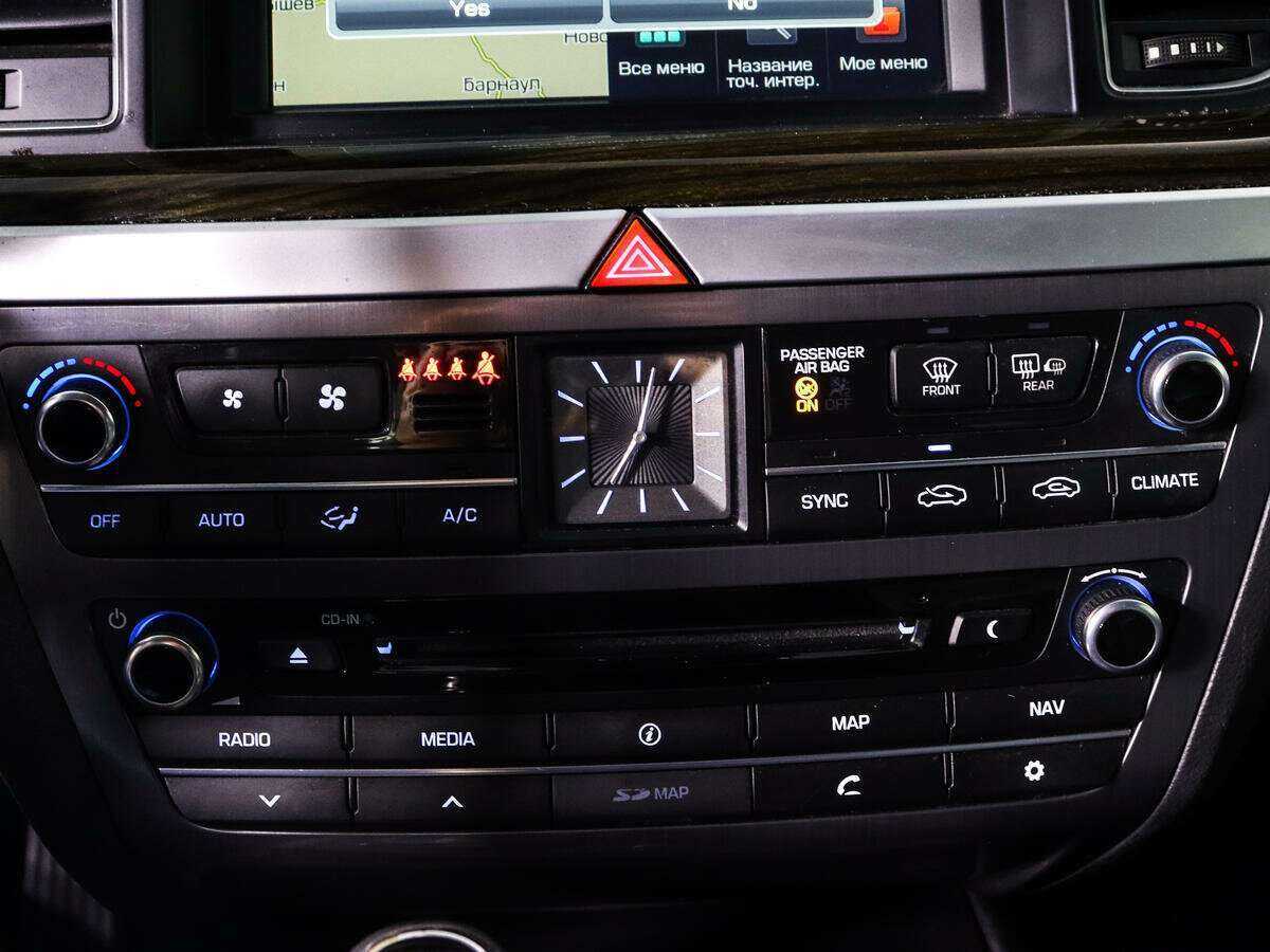 Hyundai Genesis 2014 года с пробегом. Фото: #17