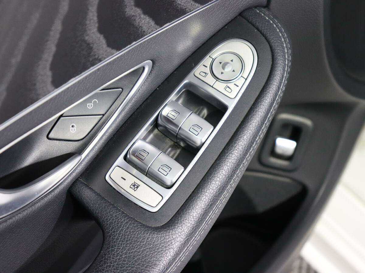 Mercedes-Benz C-Класс 2018 года с пробегом. Фото: #11