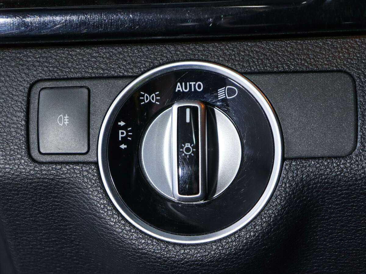 Mercedes-Benz E-Класс 2012 года с пробегом. Фото: #15