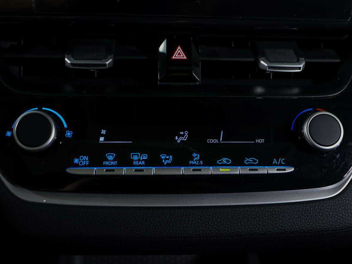 Toyota Corolla 2022 года с пробегом. Фото: #17