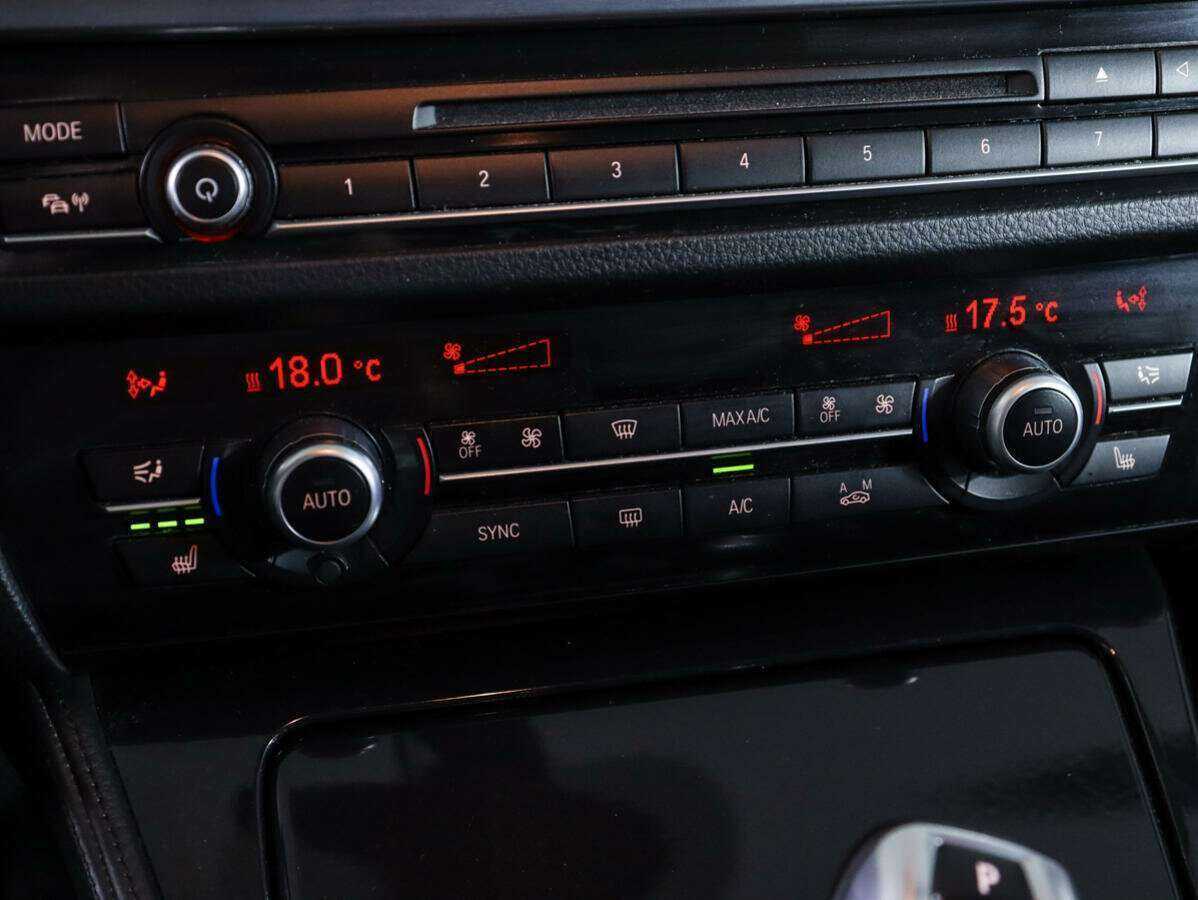 BMW 5 серии 2013 года с пробегом. Фото: #16