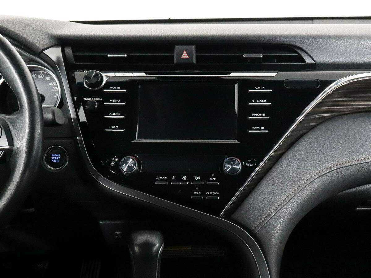 Toyota Camry 2020 года с пробегом. Фото: #8