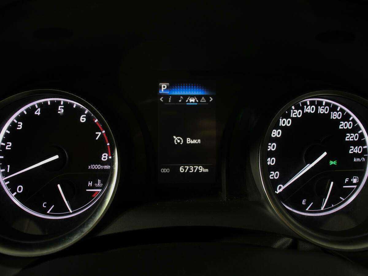 Toyota Camry 2020 года с пробегом. Фото: #10