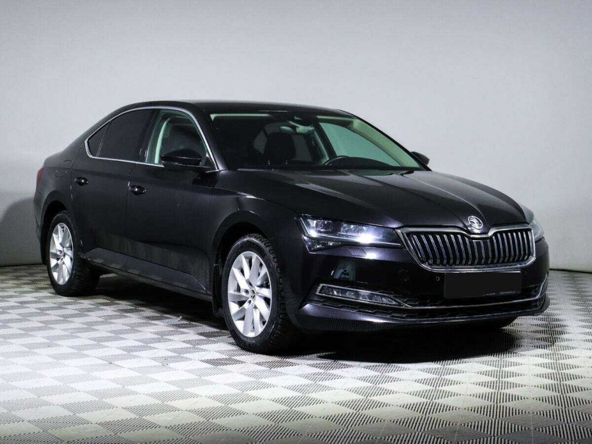 Skoda Superb 2020 года с пробегом. Фото: #2