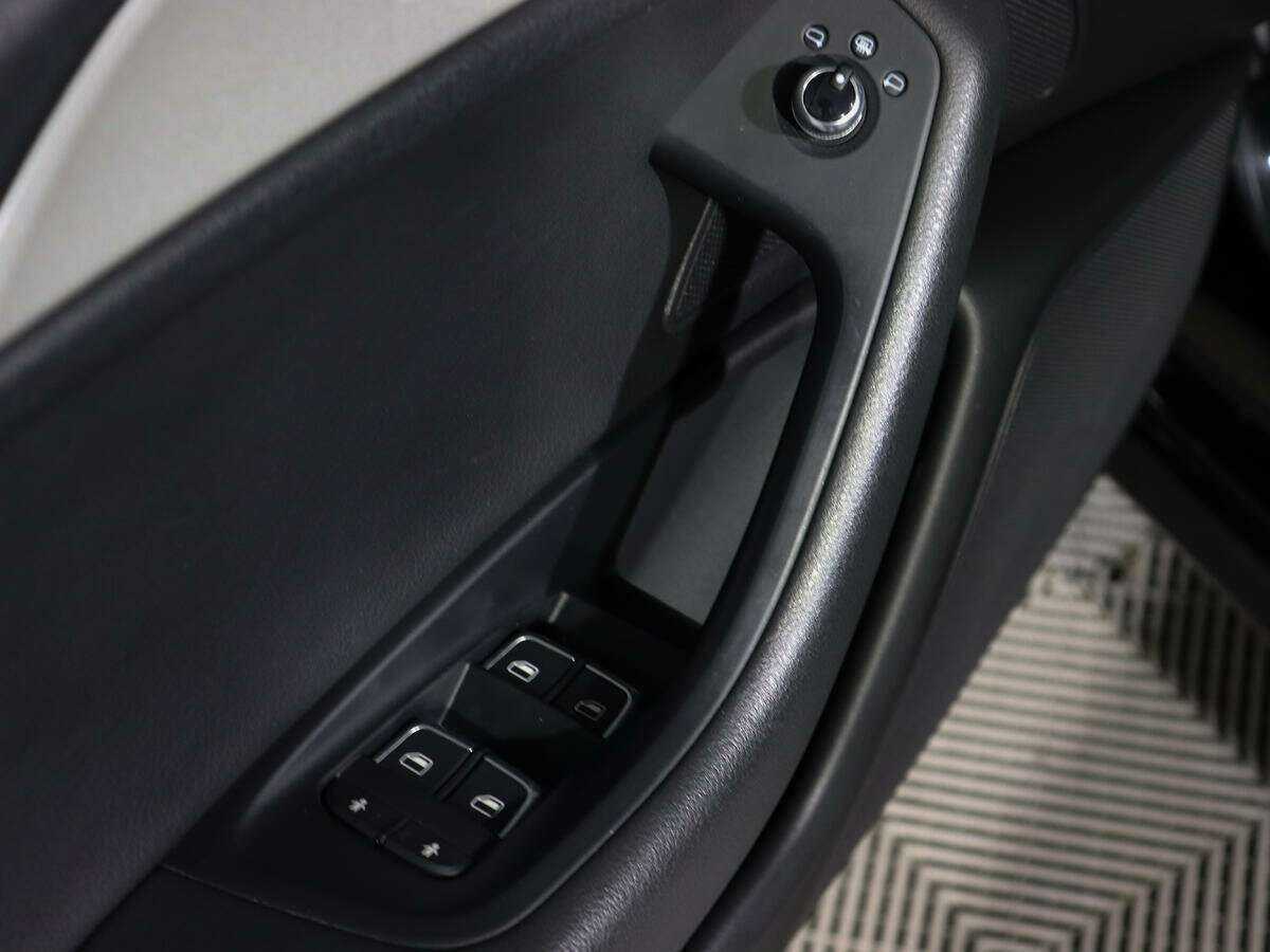 Audi A6 2015 года с пробегом. Фото: #13