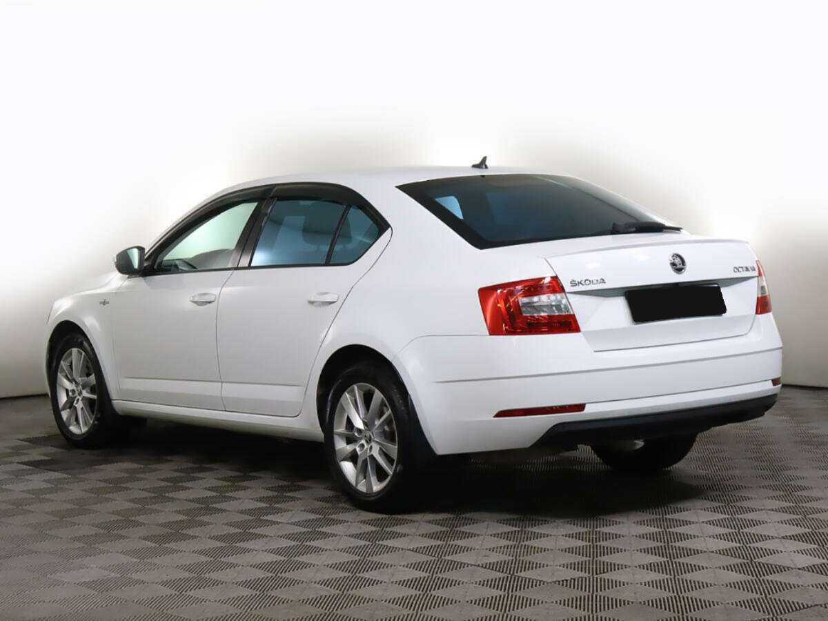 Skoda Octavia 2019 года с пробегом. Фото: #5