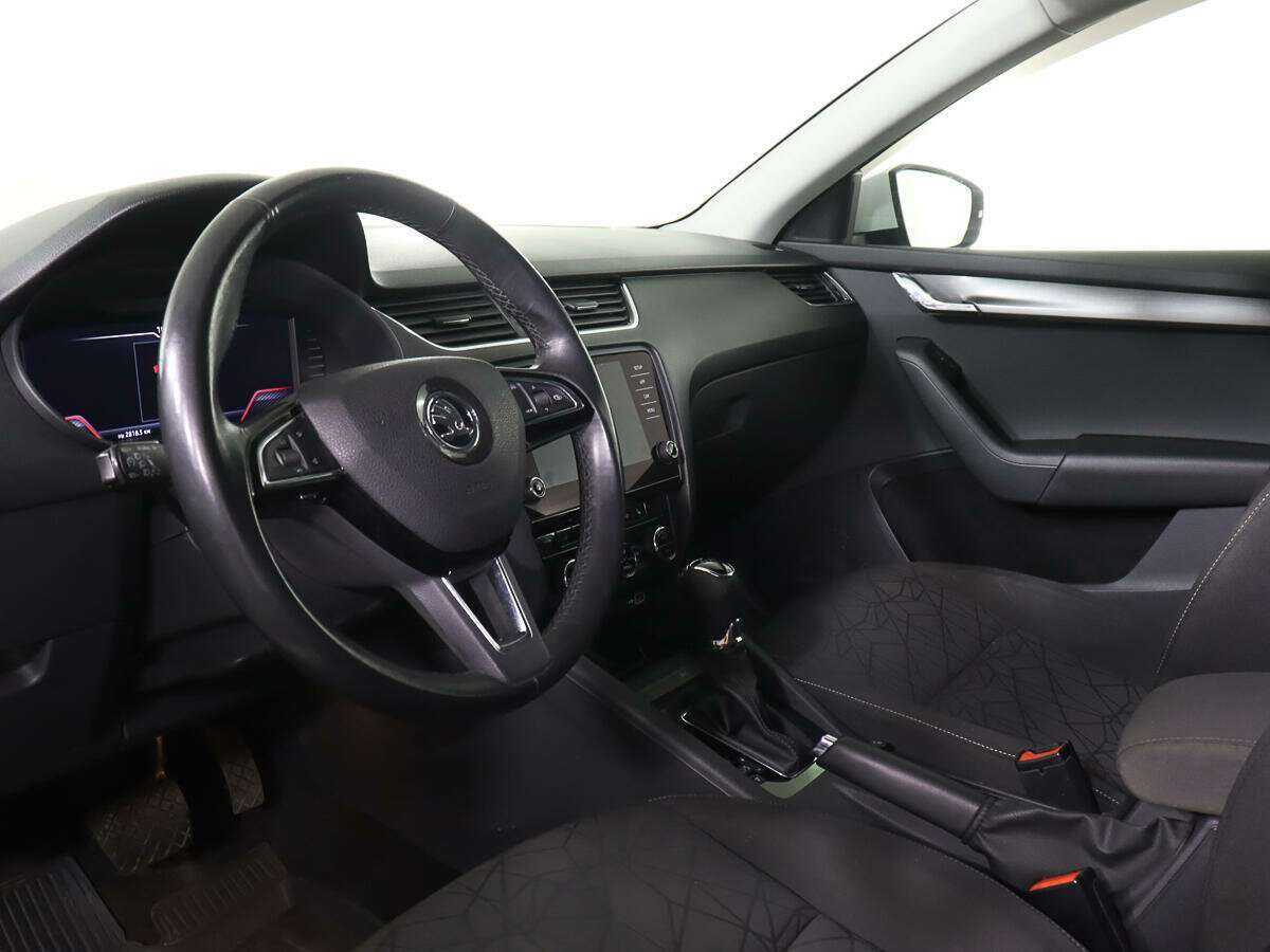 Skoda Octavia 2019 года с пробегом. Фото: #12