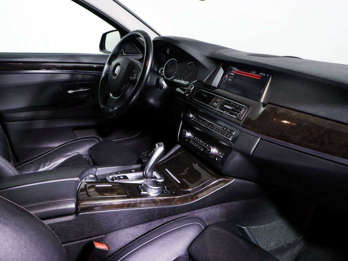 BMW 5 серии 2015 года с пробегом. Фото: #5