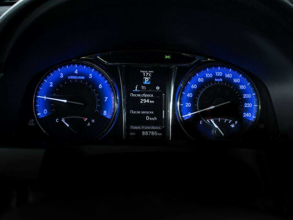 Toyota Camry 2015 года с пробегом. Фото: #10