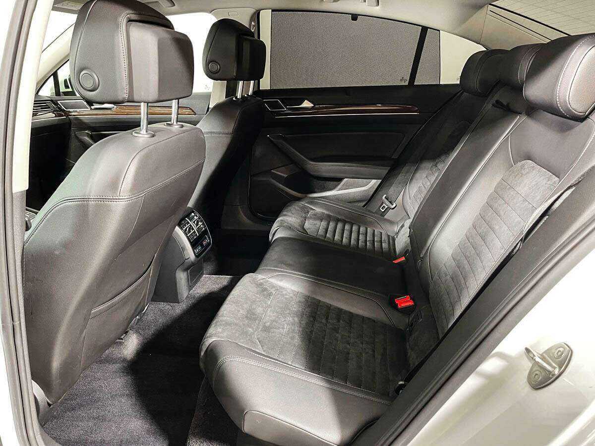 Volkswagen Passat 2017 года с пробегом. Фото: #9